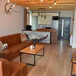 Tarnawa Gold, Sauna, Jacuzzi, Grota Solna, 빌라