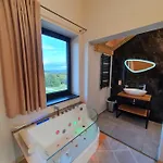 Tarnawa Gold, Sauna, Jacuzzi, Grota Solna, Willa