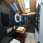 Tarnawa Gold, Sauna, Jacuzzi, Grota Solna, Willa *